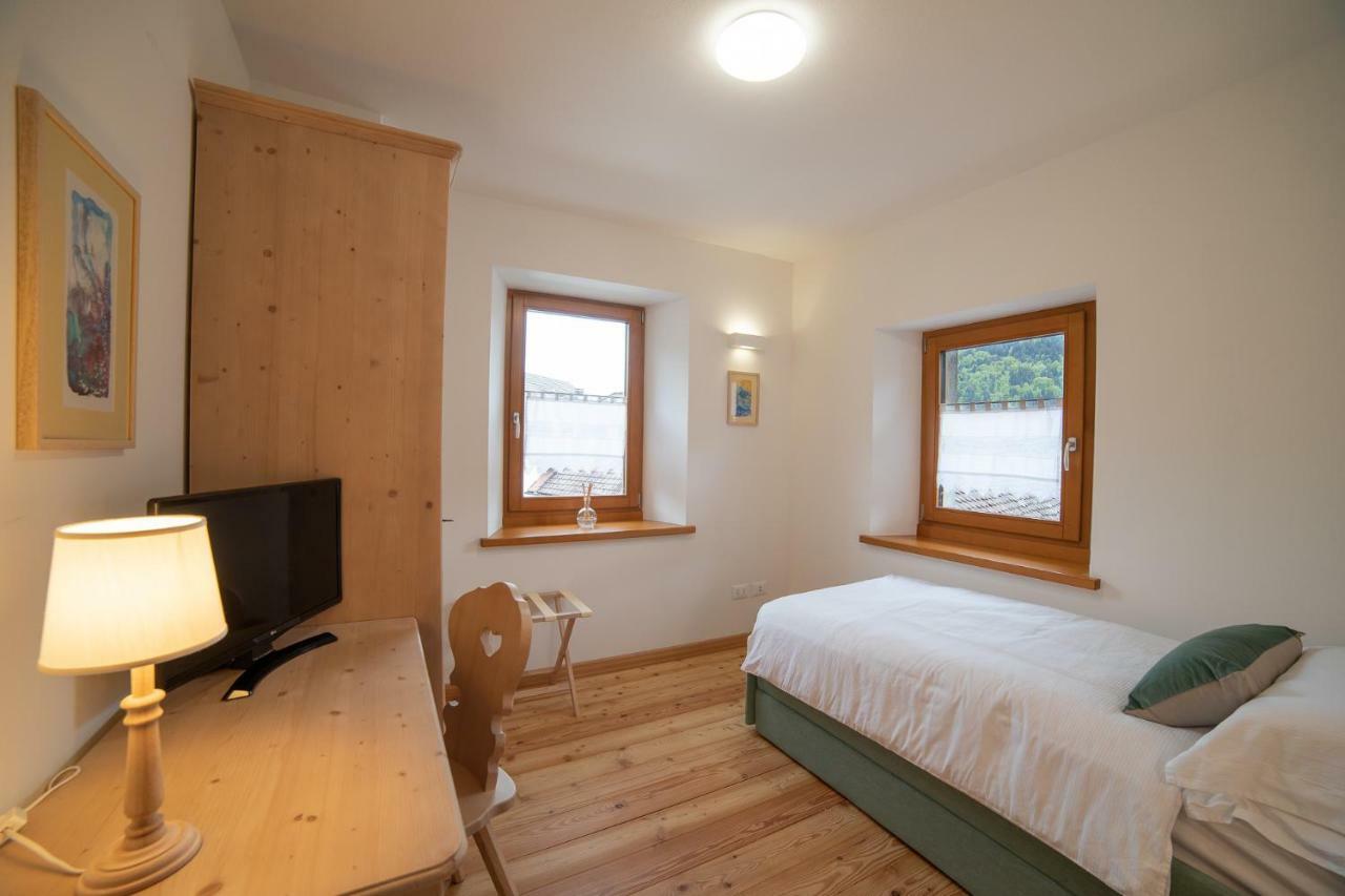 Alpedale Locanda Ovaro Extérieur photo